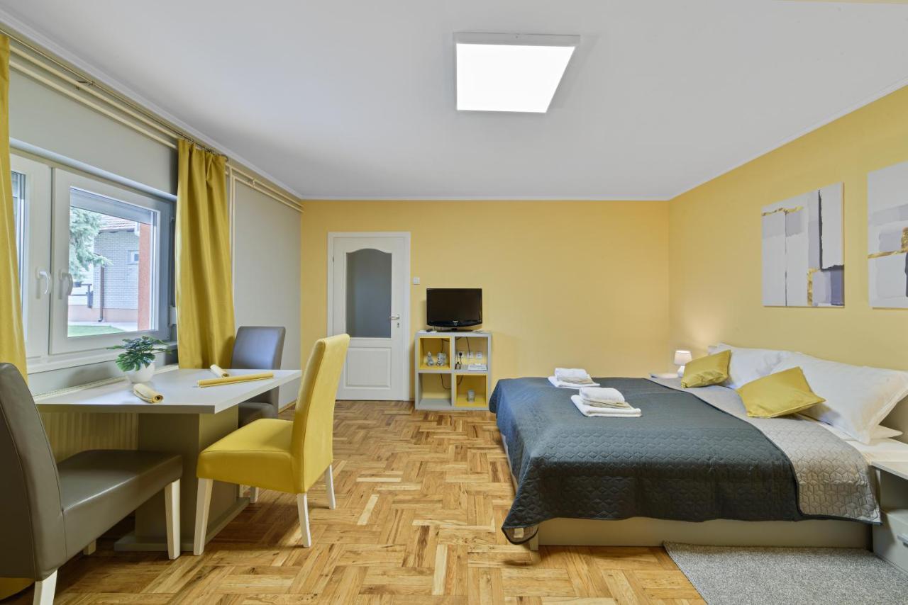 Dumalux Garden Apartment Суботица Екстериор снимка