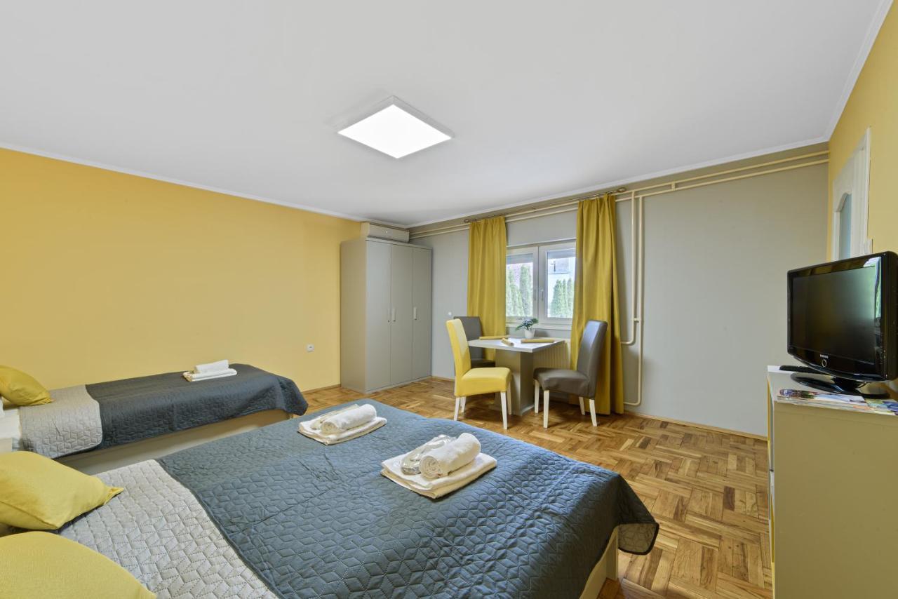 Dumalux Garden Apartment Суботица Екстериор снимка