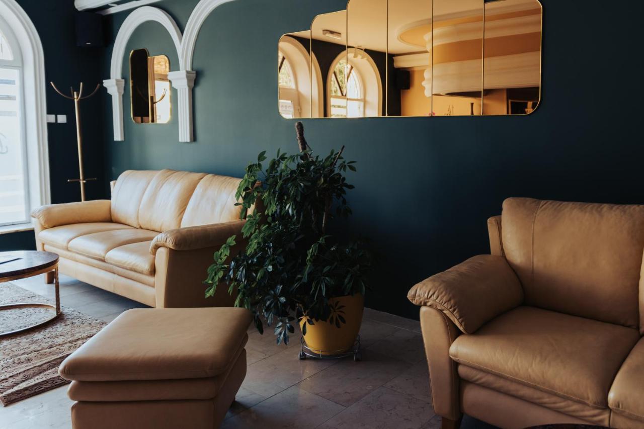 Dumalux Garden Apartment Суботица Екстериор снимка